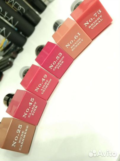 Помада Burberry