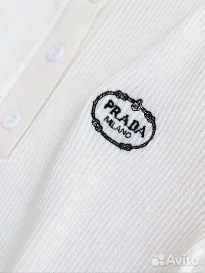 Футболка Prada