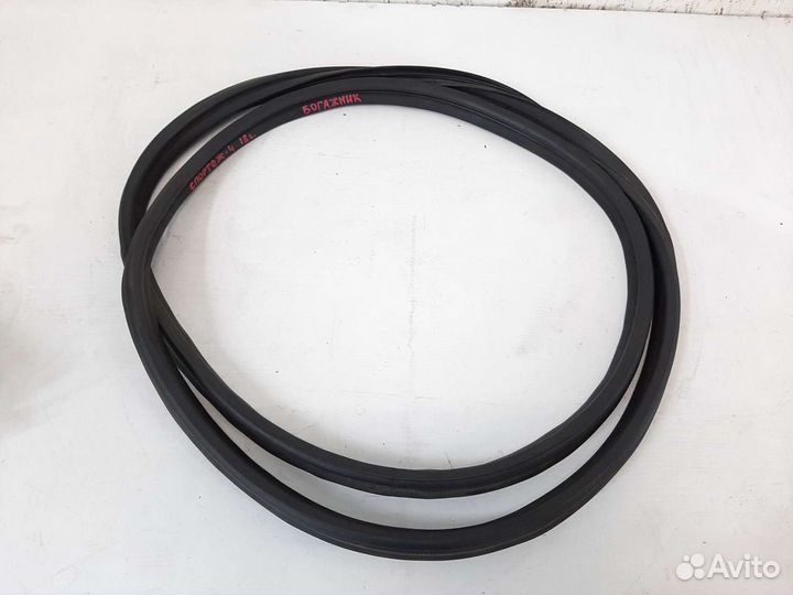 Резинка проёма багажника Киа Спортейдж 4 QL