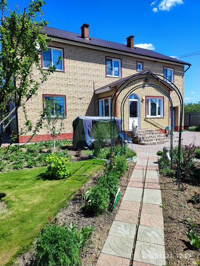 Дом 280 м² на участке 10 сот.