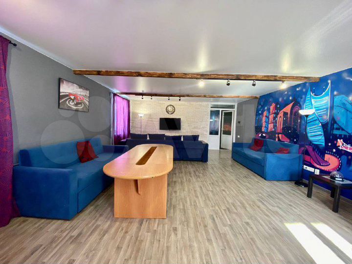 2-к. квартира, 80 м², 1/2 эт.