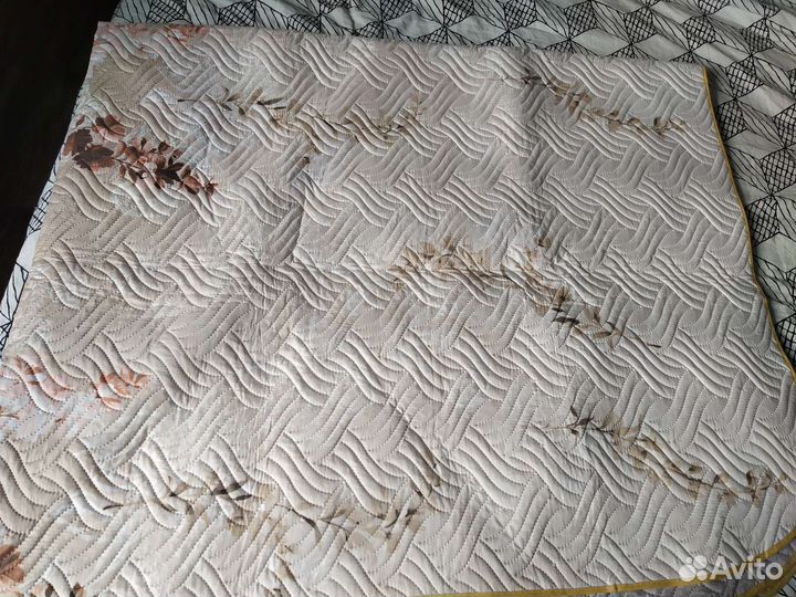 Покрывало на кровать новое 220*240