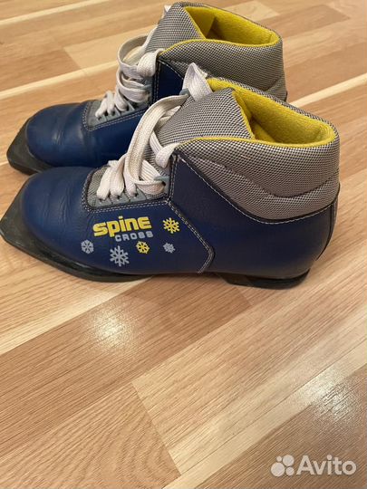 Лыжные ботинки spine cross