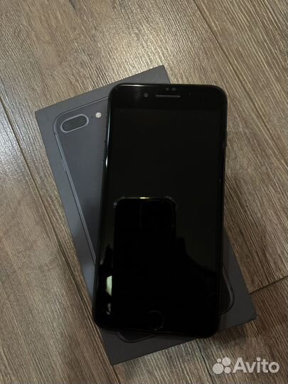 iPhone 8 Plus, 64 ГБ