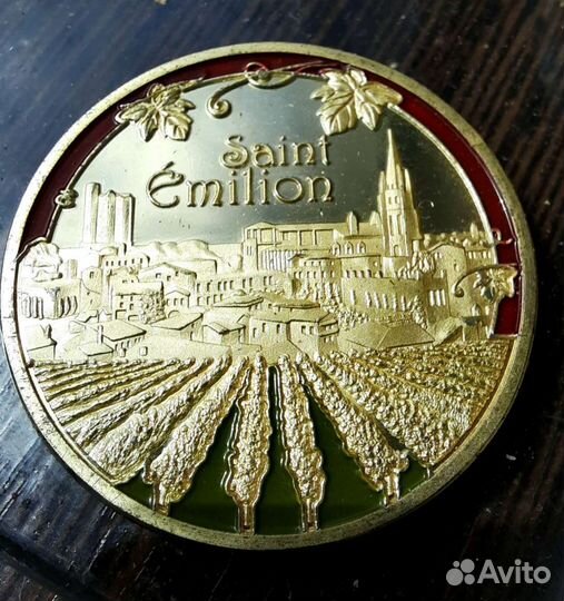 Сувенирные монеты Франции. Соборы и Храмы