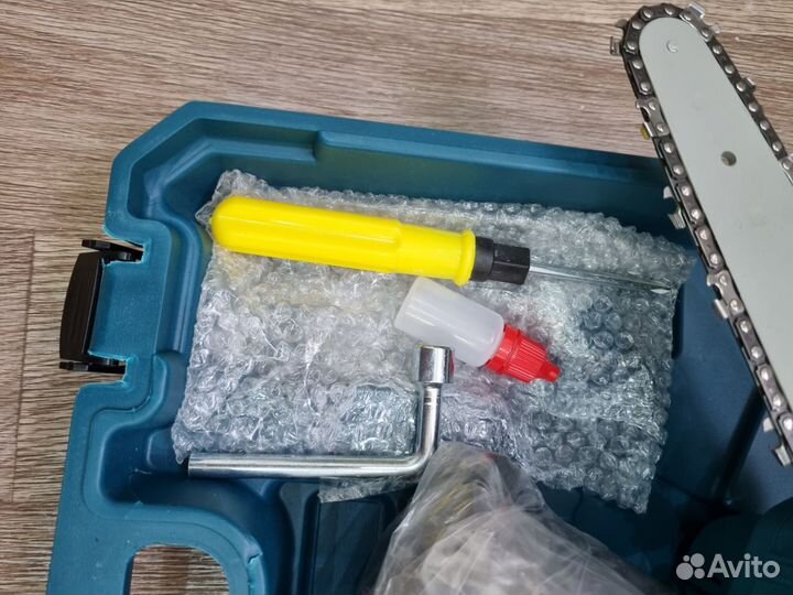 Сучкорез аккумуляторный makita