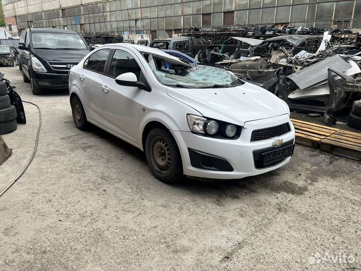 В разборе Шевроле Авео Т300 двс 1.6 F16D4 МКПП