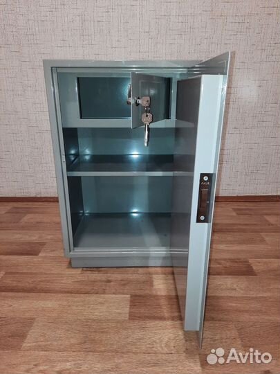 Сейф для денег и документов