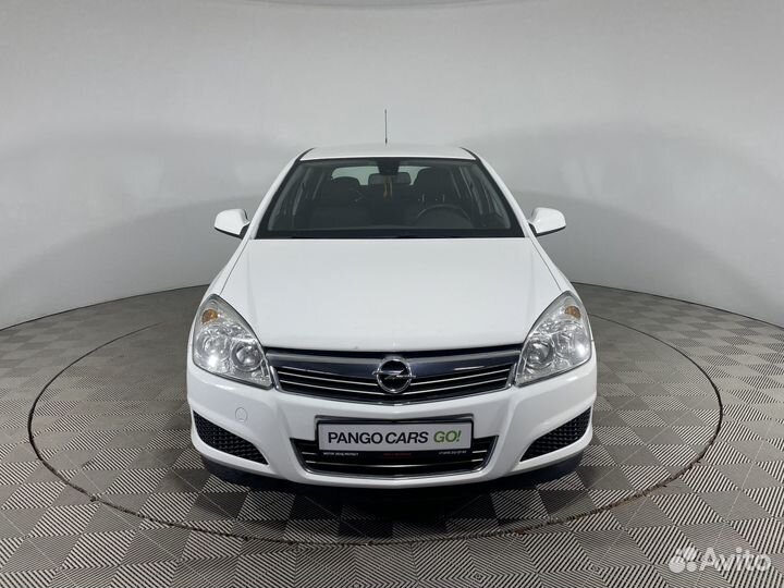 Opel Astra 1.6 МТ, 2013, 97 583 км