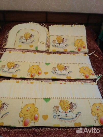 Бортики в детскую кроватку