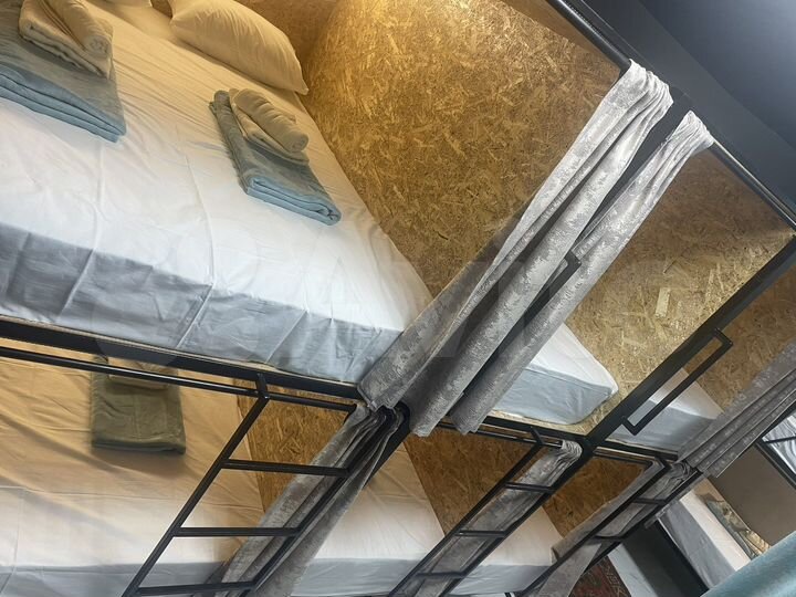 Комната 45 м², 1/3 эт.
