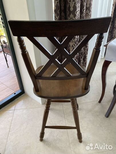 Барный стул дерево