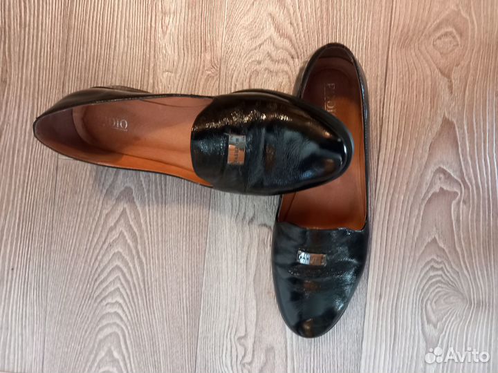 Продам туфли женские