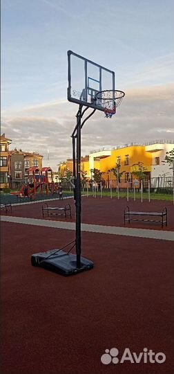 Баскетбольная стойка