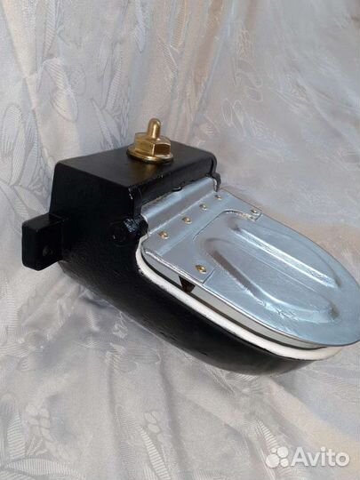 Поилка для лошадей