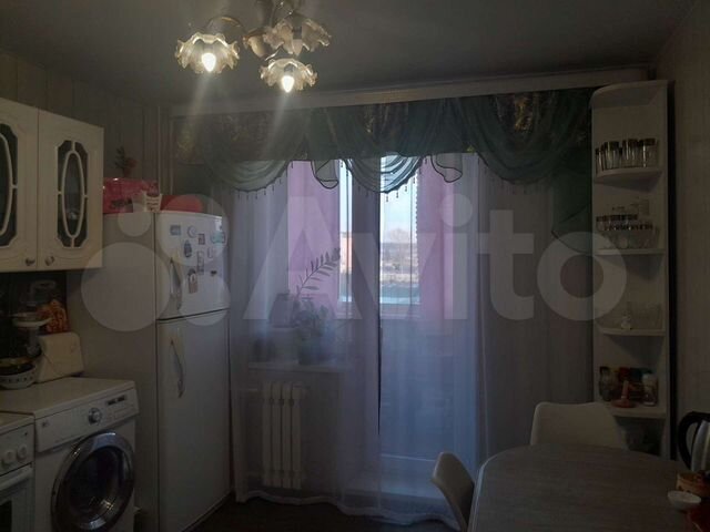 3-к. квартира, 60 м², 2/5 эт.