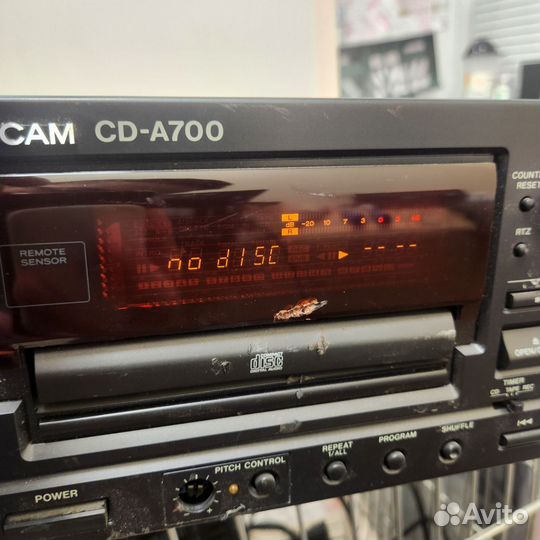 Проигрыватель Tascam cd-a700 дека