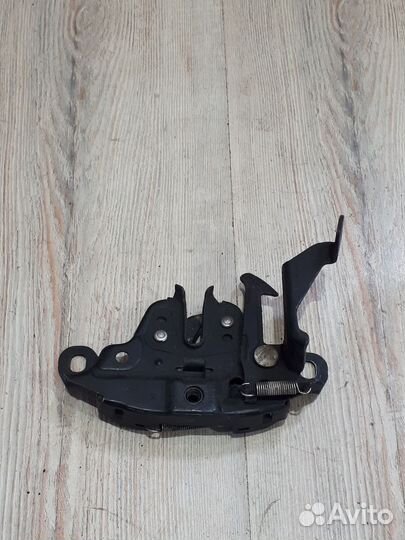 Замок капота Nissan note E11