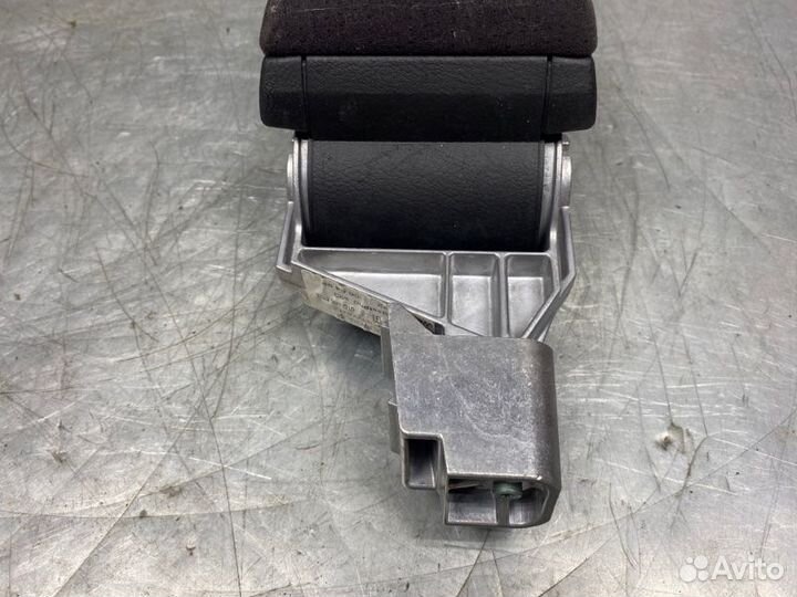 Подлокотник Volkswagen Bora 1997-2005 седан 2 1999