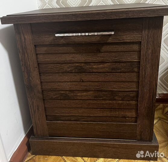 Тумба прикроватная