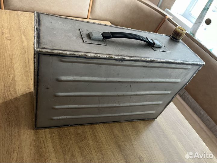 Контейнер из титана, 20 литров для вина