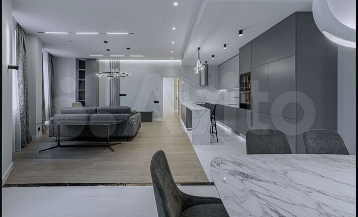 Коттедж 303 м² на участке 15 сот.