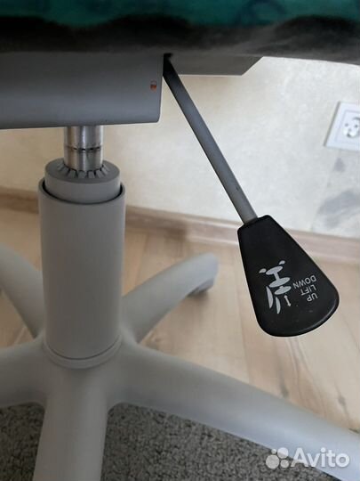 Детское кресло рабочее