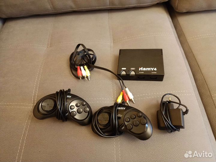 Игровая приставка HamY4