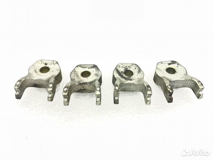 Кронштейн форсунки Mazda Premacy 3 2.0 lfdv