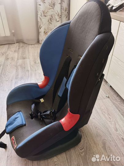Детское автокресло
