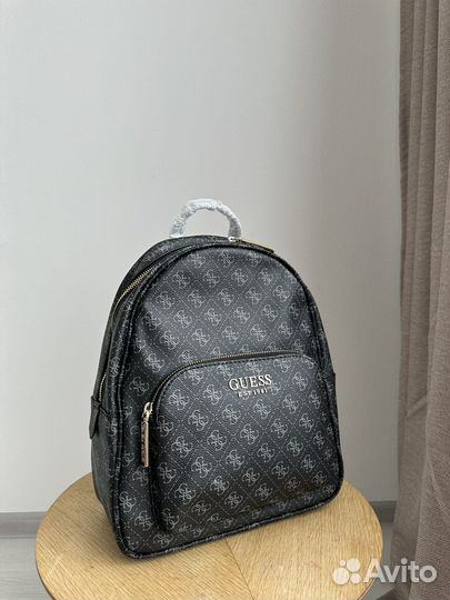 Рюкзак guess haidee оригинал новый с биркой
