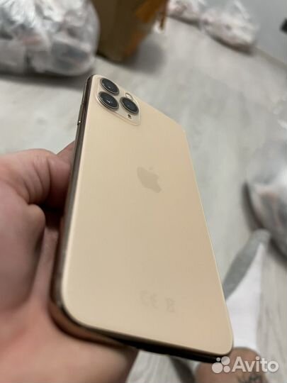 iPhone 11 Pro, 64 ГБ