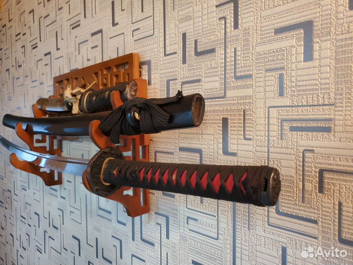 Подставка для 2 сувенирных катан