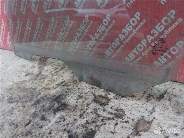 Стекло двери переднее левое Ford Focus DBW eydc