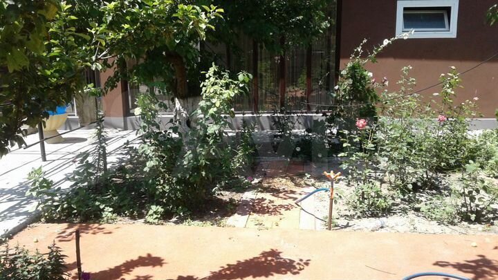 Дом 300 м² на участке 14,8 сот.