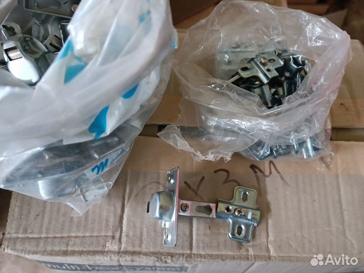 Мебельная фурнитура