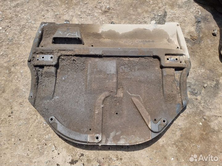 Защита двигателя двс (пластик) Polo 6 Rapid 2