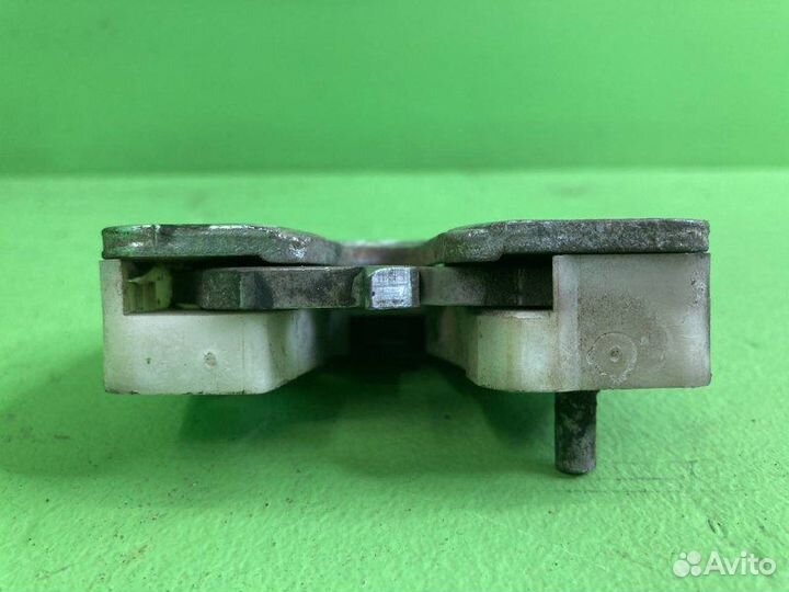 Замок двери правый DAF XF105