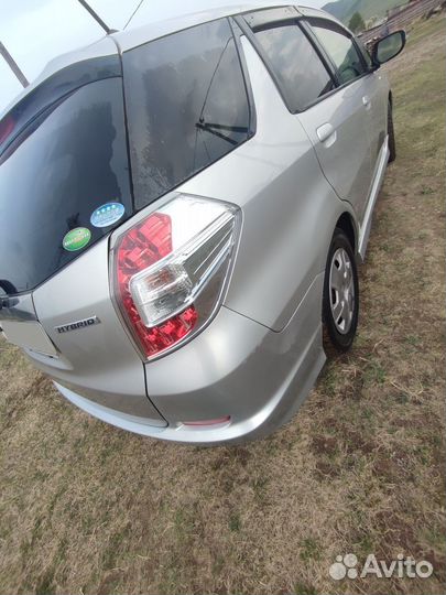 Honda Fit Shuttle 1.3 CVT, 2014, 111 000 км