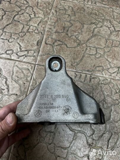 Несущий кронштейн двигателя П/Л bmw f30