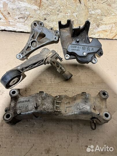 Крепеж Peugeot 308 (Пежо 308)