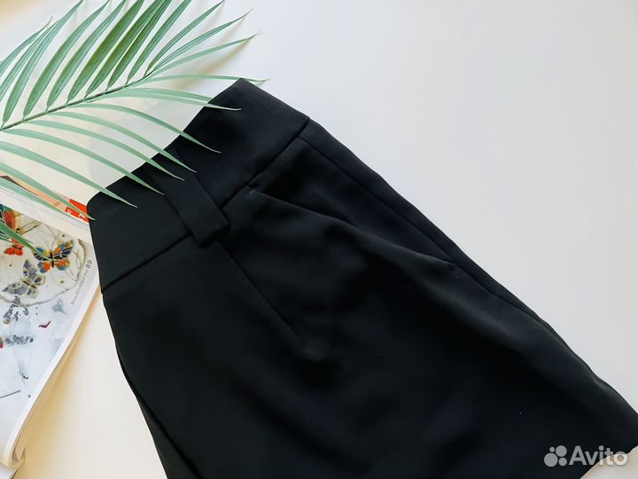 Шорты женские черные H&M 42