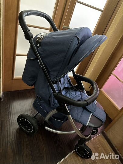 Коляска детская почти новая.Лето-Зима