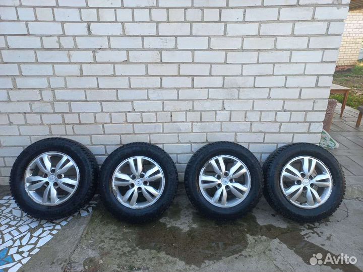 Michelin X-Ice North 3 215/65 R16 95Q