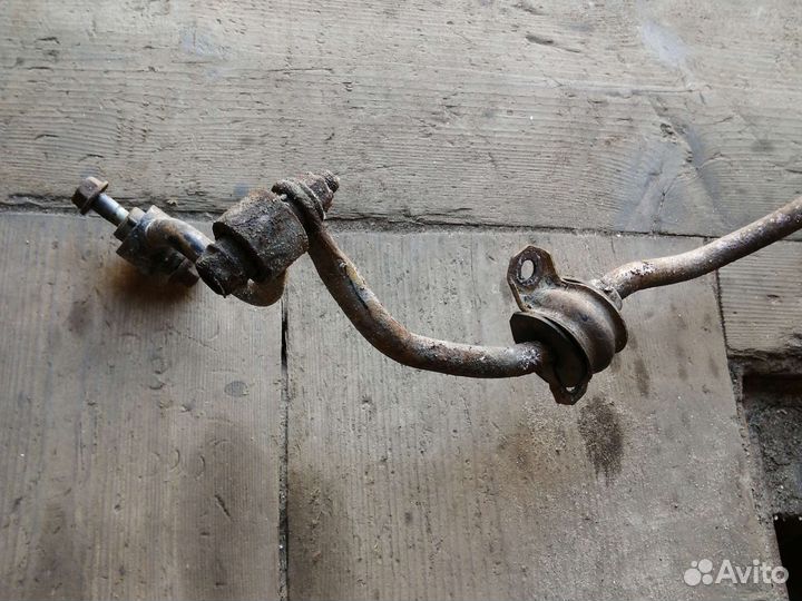 Задний стабилизатор Nissan Qashqai J10