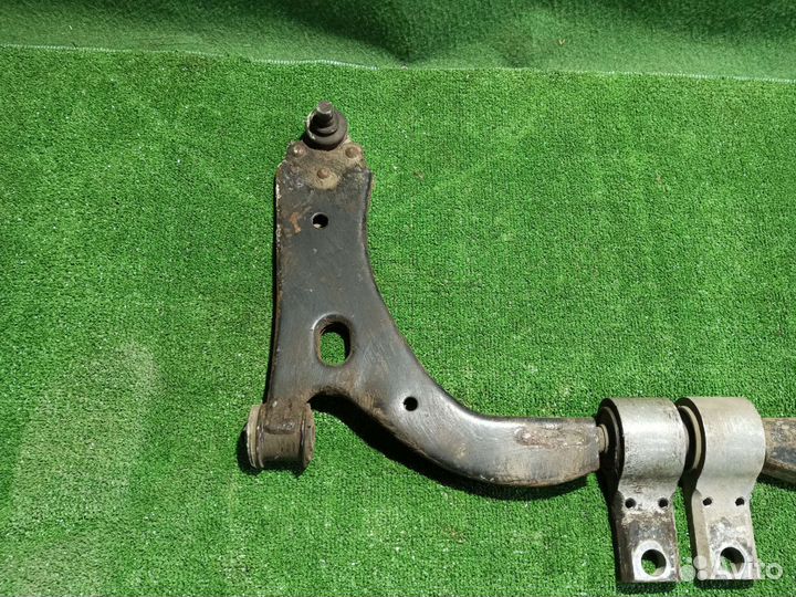 Передние Рычаги Форд Фюжен 1