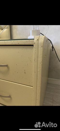 Прикроватная тумбочка бу (2 штуки)