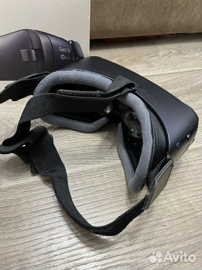 Очки виртуальной реальности Samsung Gear VR