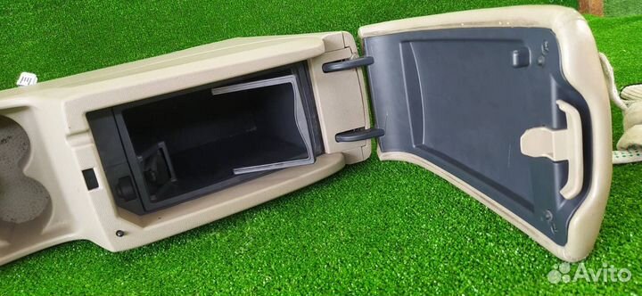 Подлокотник Renault Koleos 2TR 2009