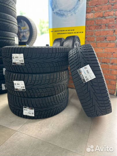 Hankook Winter I'Cept X RW10 255/45 R20 101T